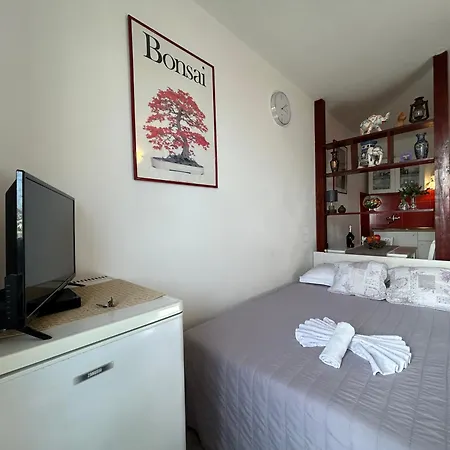 Seafront Apartment+balcony * Podgora