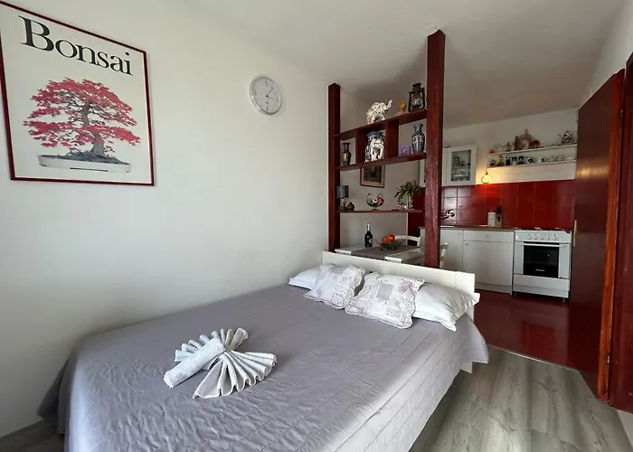 شقة Seafront Apartment+balcony *