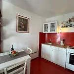 Seafront Apartment+balcony *