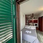 Seafront Apartment+balcony Apartamento